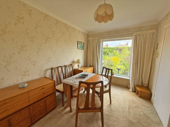 3 bed Semi-Detached for sale Image 4