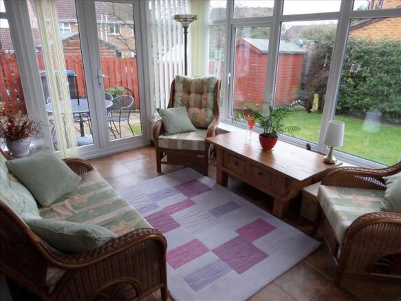 GROUND FLOOR W.C