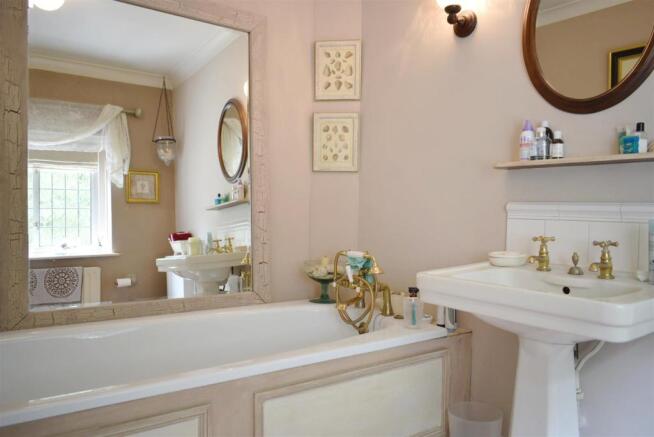 Bath 1.JPG
