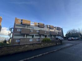 Flat 8, 55 Hardwicke House, Abbey Road, Malvern WR14 3HH