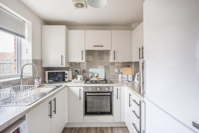 2 bed Semi-Detached for sale Image 7