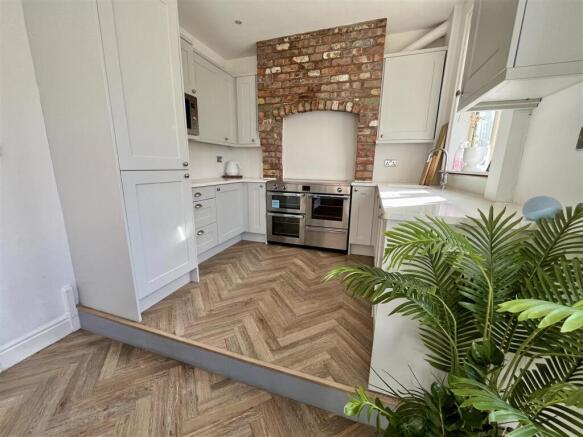 Kitchen/Breakfast Room