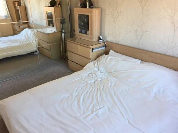 Bedroom (front)