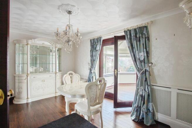 3 bed Semi-Detached for sale Image 8