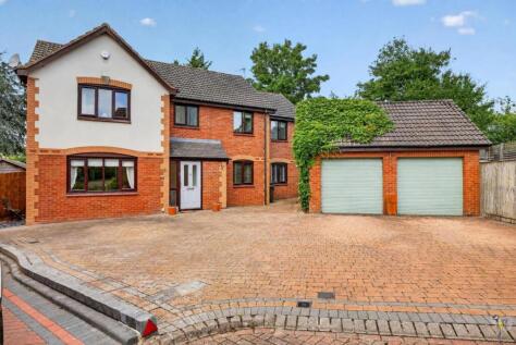 Nolan Close, St Andrews Ridge, Swindon