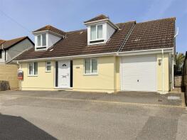 Fistral Reach, Lawton Close, Newquay TR7 1QF
