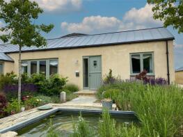 The Corner Stables, Sturt Farm Courtyard, Oxford Road, Burford OX18 4ET