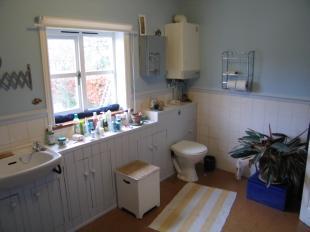 Bathroom (2)