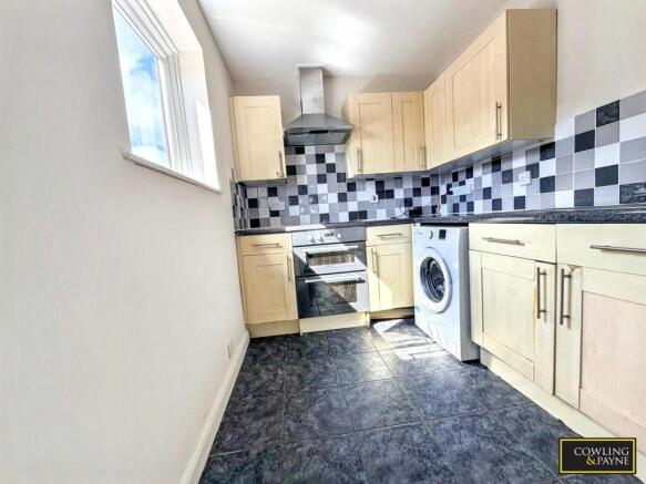 Gresham Court, Gresham Road, Brentwood photo 4