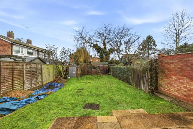 Lakefield Avenue, Toddington, Bedfordshire, LU5 photo 4
