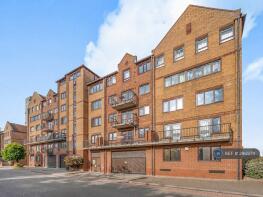 Flat 4, 87 Frans Hals Court, Amsterdam Road, London E14 3UX