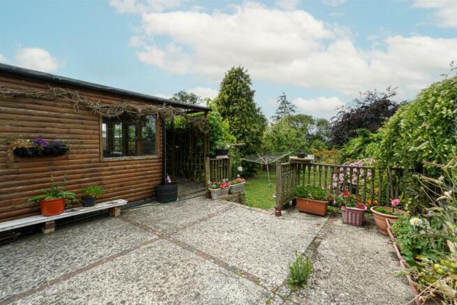 188 Sedlescombe Road North (81)_ Alto.jpg