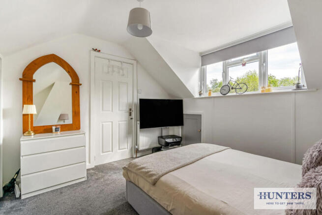 3 bed Semi-Detached Bungalow for sale Image 10