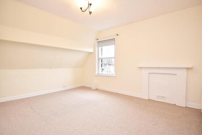 2 bed Flat for sale Image 6