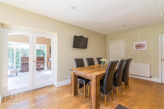 Dining Kitchen