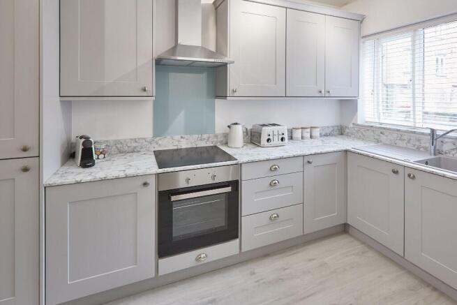 3 bed Apartment for sale Image 5