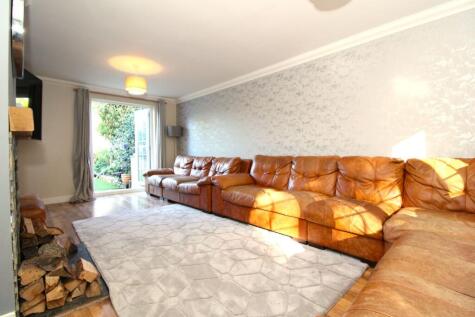Douglas Drive, Stevenage, SG1