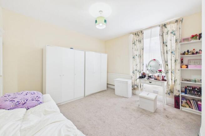 3 bed Terraced to rent Image 7
