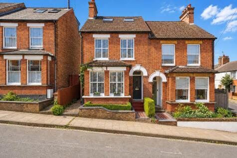 Folly Avenue, St. Albans, Hertfordshire, AL3