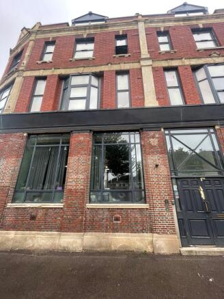 A charming traditional brick-fronted property f...