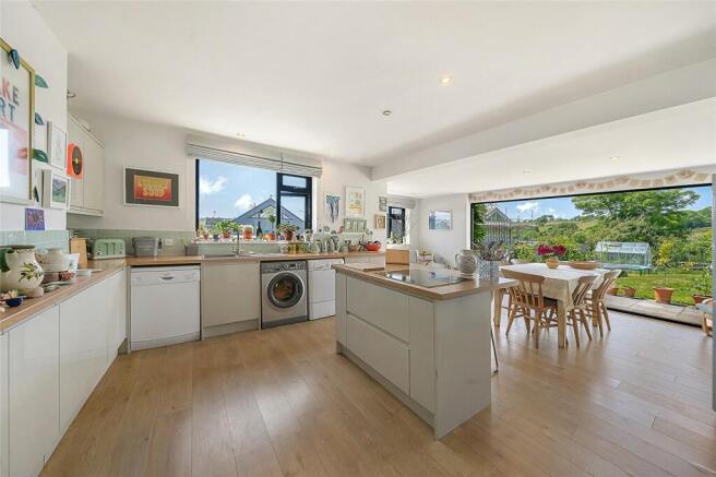 Kitchen Dining Area