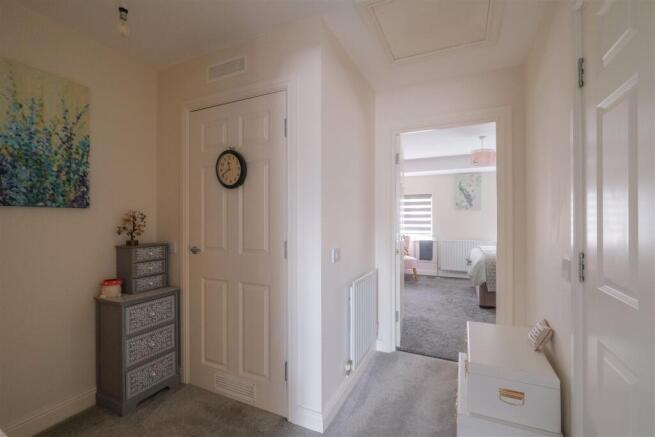 2 bed Duplex for sale Image 11