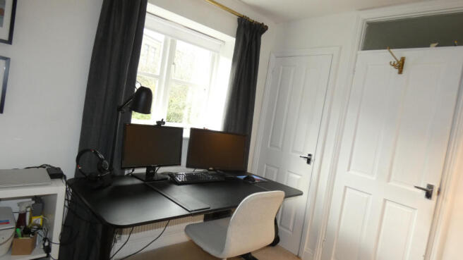 Photo 10