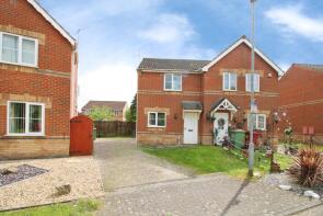 11, Gloucester Court, Scunthorpe DN15 8GQ