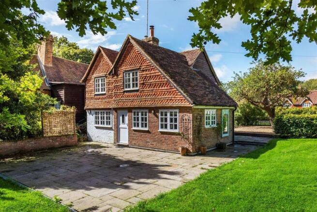 house. estate agency Dunsfold rear