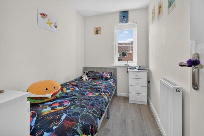 3 bed Semi-Detached for sale Image 12