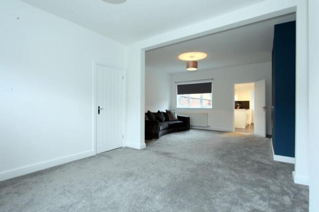 Lounge/Dining Room