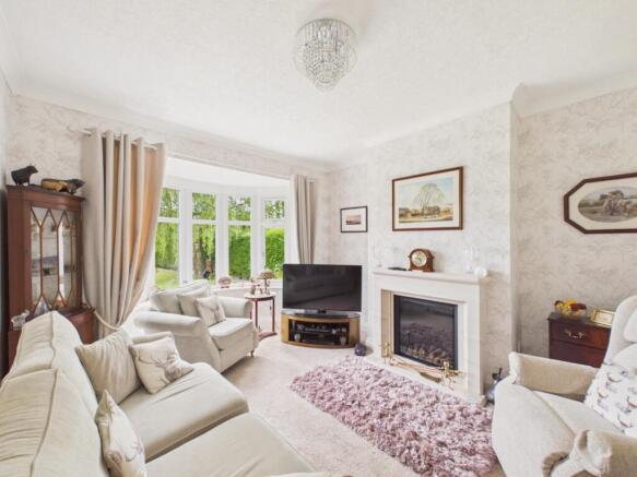 3 bed Semi-Detached for sale Image 6