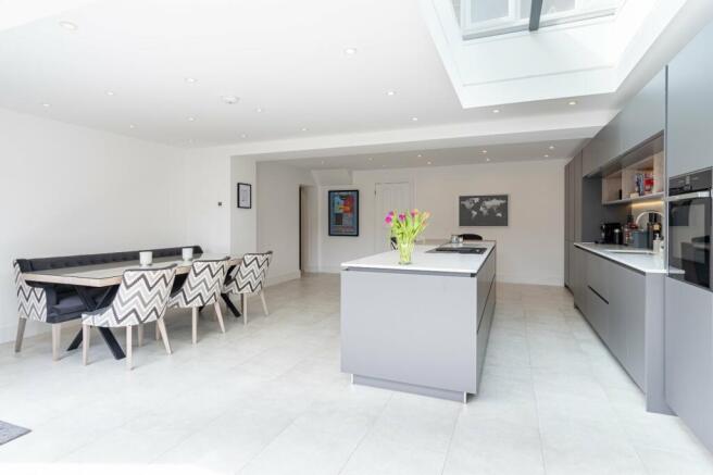 Kitchen/Dining Area