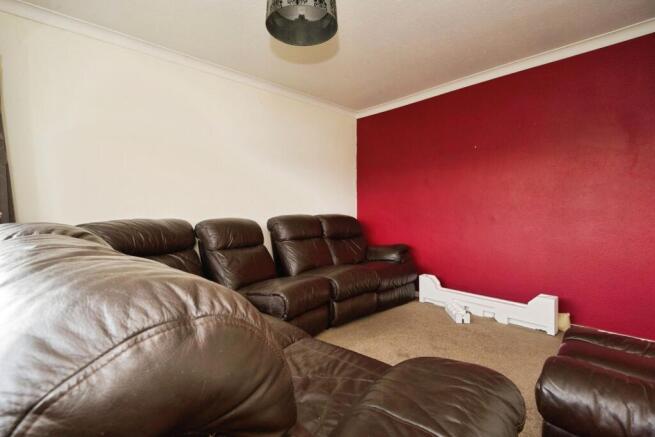 3 bed Semi-Detached for sale Image 5