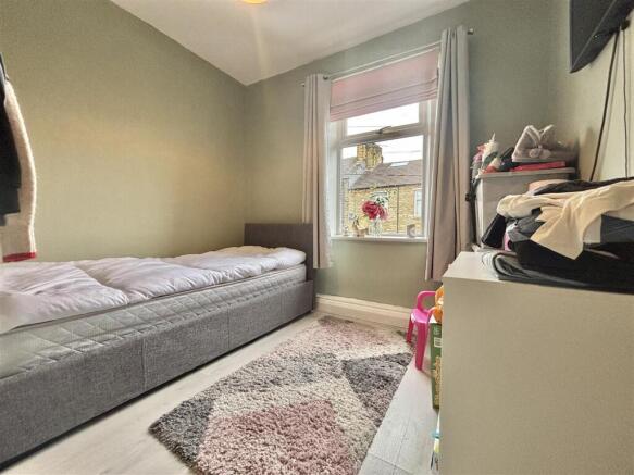 3 bed Semi-Detached for sale Image 9