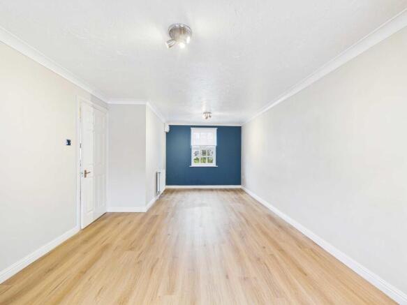 CAM04018G0-PR0476...