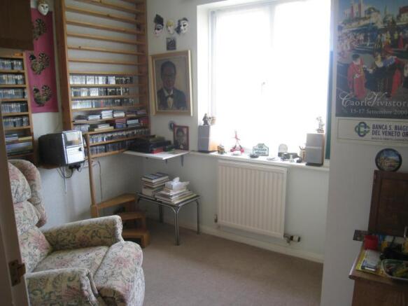 Photo 8