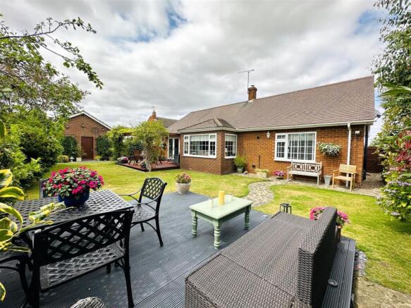 3 bed Detached Bungalow for sale Image 6