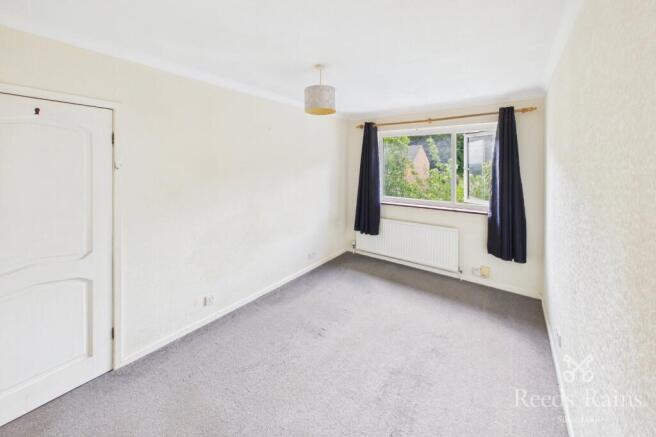3 bed Semi-Detached to rent Image 5