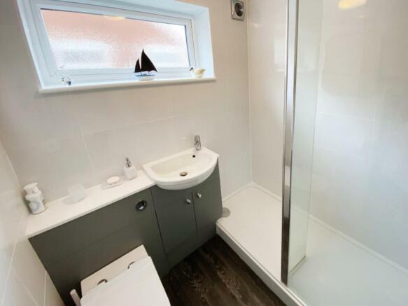 ShowerRoom.jpg