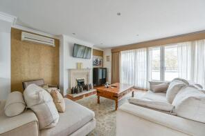 105, St George's Square, London SW1V 3QP