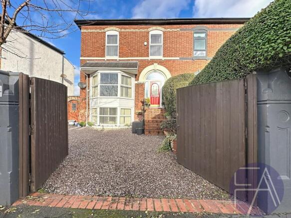 2-bed house on Manchester Road, Southport, Merseyside, PR9 9BN, £180,000