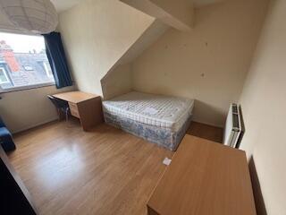 7 bed Terraced to rent Image 4