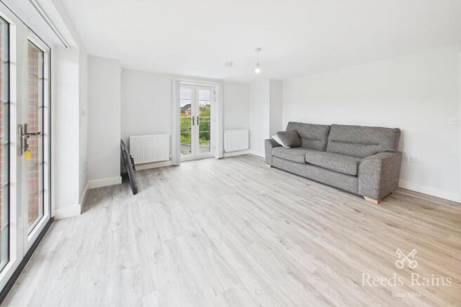 2 bed Apartment to rent Image 7