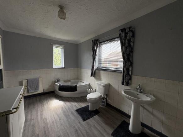 High Road, Gorleston, Great Yarmouth photo 5
