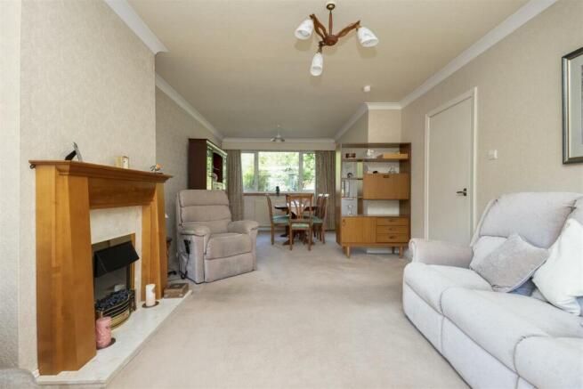 28 Linburn Grove7.jpg
