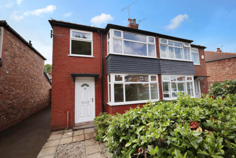 Deane Avenue, Cheadle, SK8 2DW