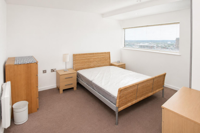 2 bed Flat to rent Image 4