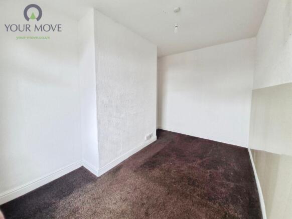 3 bed Terraced to rent Image 5