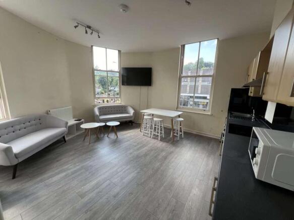 Flat_1_498_Glossop_Road